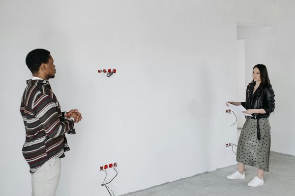 Astuces indispensables pour restaurer un plan de travail stratifié abîmé